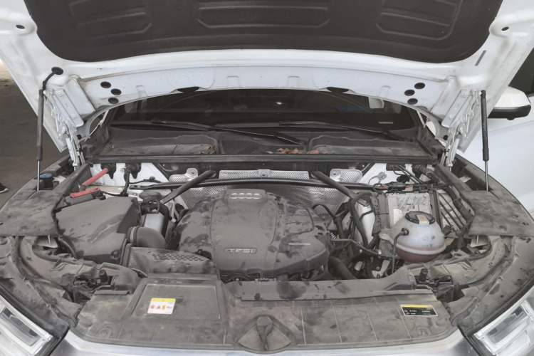 Used Audi Q5L 2020 Updated 40 TFSI Prestige Fashion Edition Engine Bay