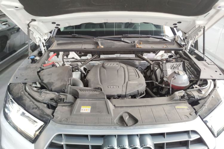 Used Audi Q5L 2020 Updated 40 TFSI Prestige Fashion Edition Engine Bay