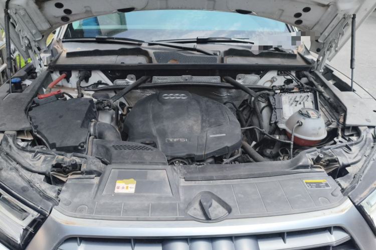 Used Audi Q5L 2020 Updated 40 TFSI Prestige Fashion Edition Engine Bay