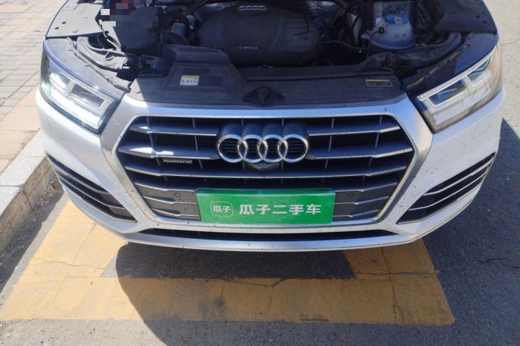 Used Audi Q5L 2020 45 TFSI Prestige Fashion Model Engine Bay
