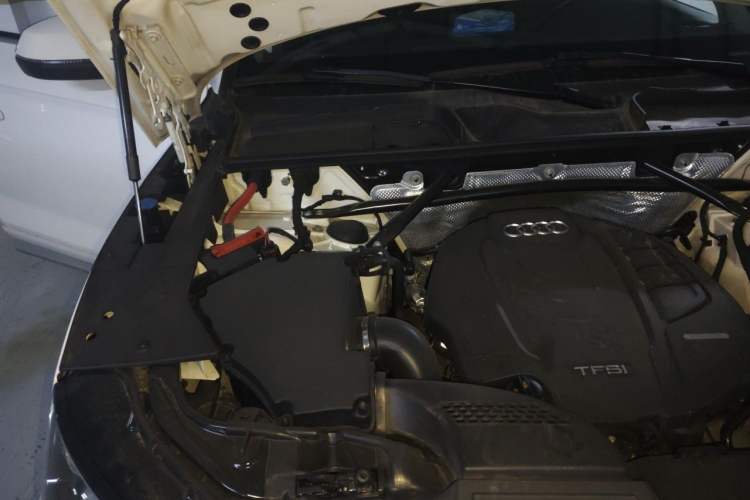 Used Audi Q5L 2020 40 TFSI Prestige Edition Engine Bay Right