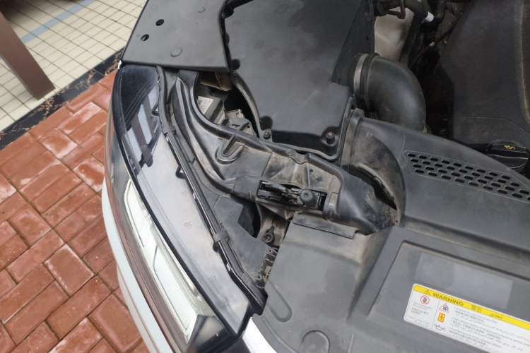 Used Audi Q5L 2020 Updated 40 TFSI Prestige Fashion Edition Engine Bay Right
