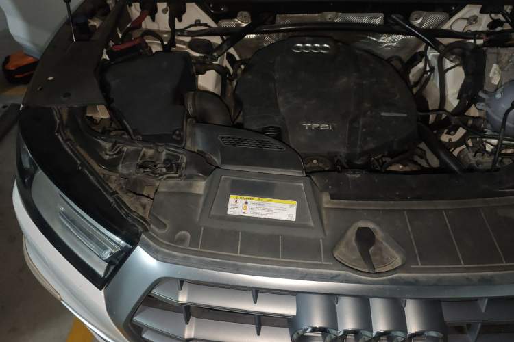 Used Audi Q5L 2020 40 TFSI Prestige Edition Engine Bay Right