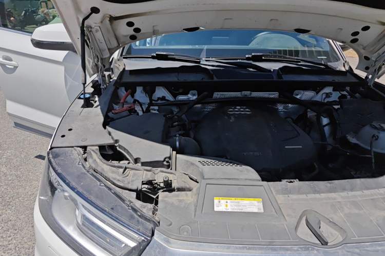 Used Audi Q5L 2020 40 TFSI Prestige Edition Engine Bay Right