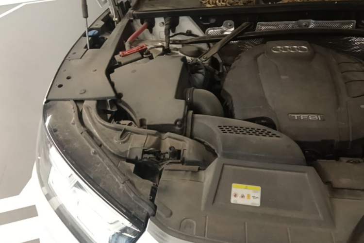 Used Audi Q5L 2020 45 TFSI Prestige Fashion Model Engine Bay Right