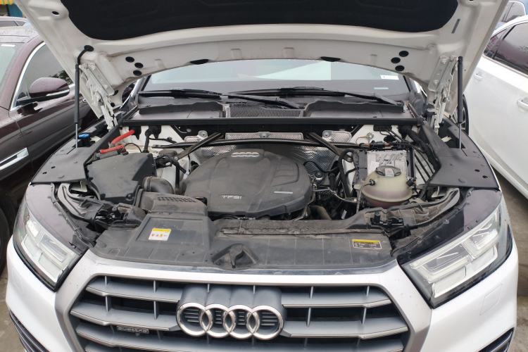 Used Audi Q5L 2020 Updated 40 TFSI Prestige Fashion Edition Engine Bay