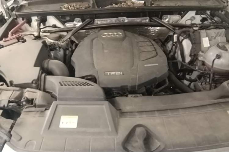 Used Audi Q5L 2020 45 TFSI Prestige Fashion Model Engine Bay