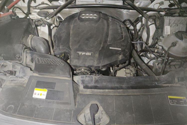 Used Audi Q5L 2020 Updated 40 TFSI Prestige Fashion Edition Engine Bay