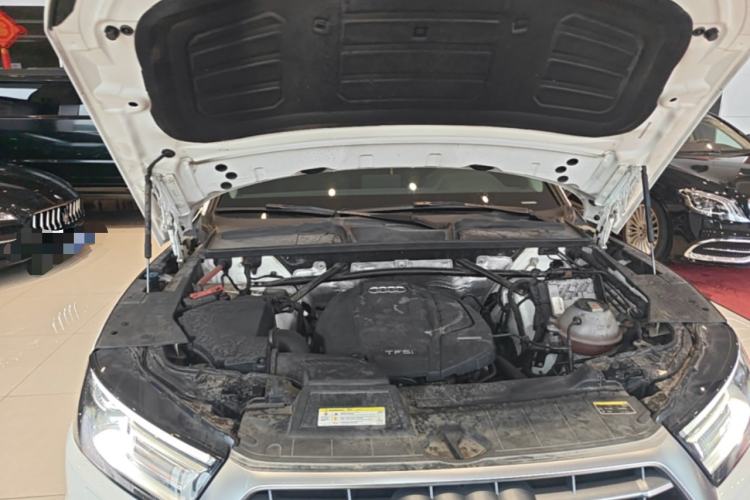 Used Audi Q5L 2020 40 TFSI Prestige Edition Engine Bay
