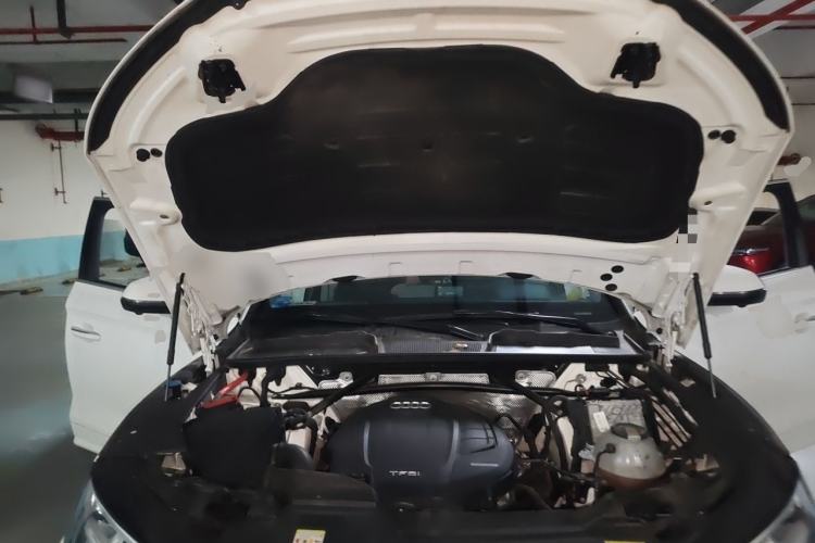 Used Audi Q5L 2020 Updated 40 TFSI Prestige Fashion Edition Engine Bay