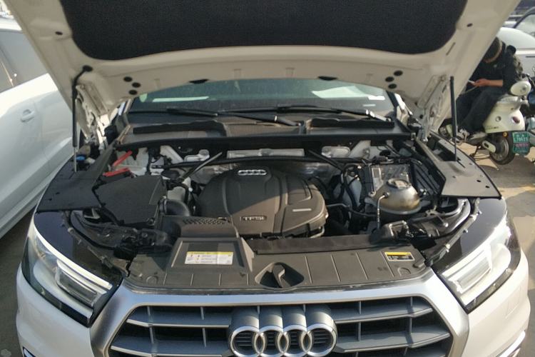 Used Audi Q5L 2020 Revised 40 TFSI Prestige Edition Engine Bay