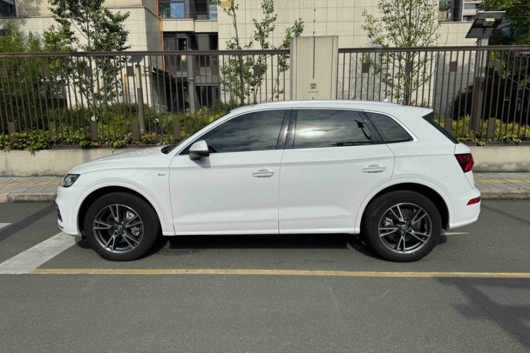 Used Audi Q5L 2020 Updated 40 TFSI Prestige Fashion Edition Exterior 2