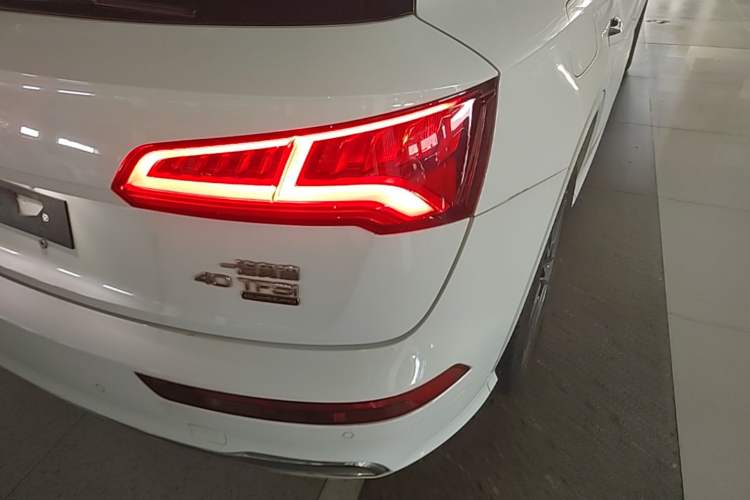 Used Audi Q5L 2020 Updated 40 TFSI Prestige Fashion Edition Exterior 3