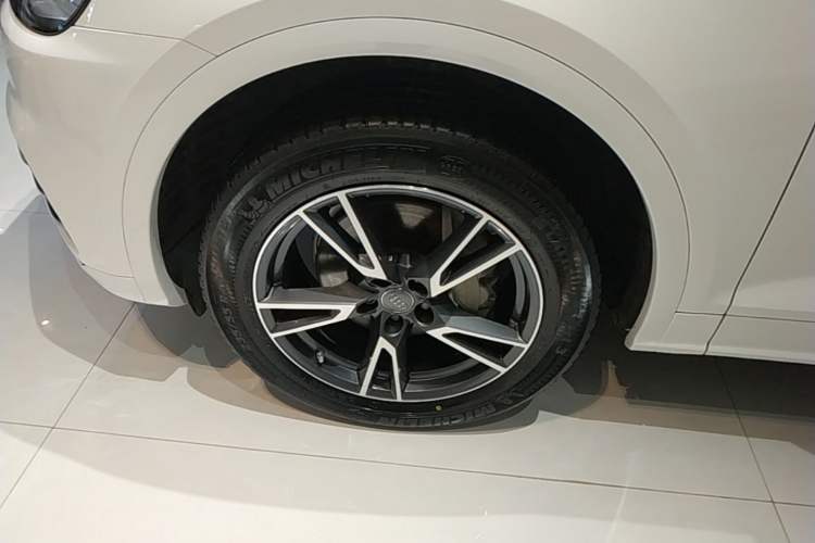 Used Audi Q5L 2020 Updated 40 TFSI Prestige Fashion Edition Exterior 3