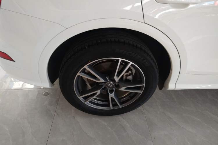 Used Audi Q5L 2020 Updated 40 TFSI Prestige Fashion Edition Exterior 5
