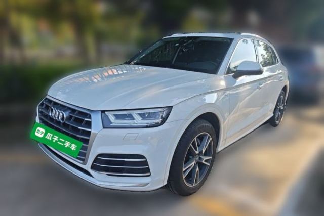 Ojetý Audi Q5L 2020 Updated 40 TFSI Prestige Fashion Edition