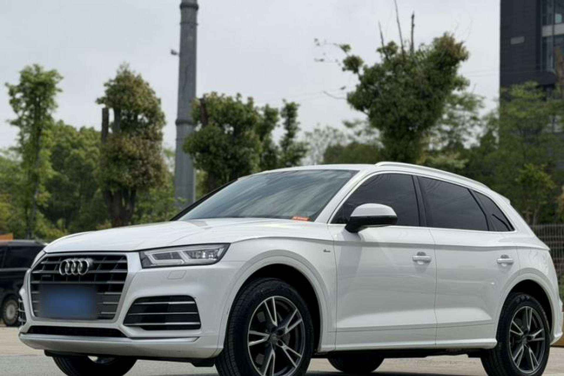 Used Audi Q5L 2020 Updated 40 TFSI Prestige Fashion Edition Front Left 45 Deg