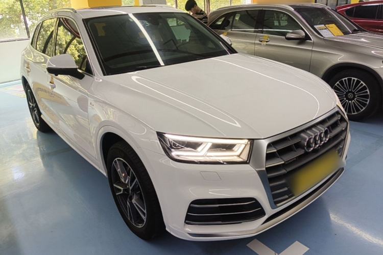 Used Audi Q5L 2020 Updated 40 TFSI Prestige Fashion Edition Front Right 45 Deg