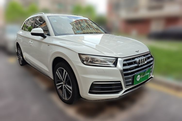 Used Audi Q5L 2020 40 TFSI Prestige Edition Front Right 45 Deg