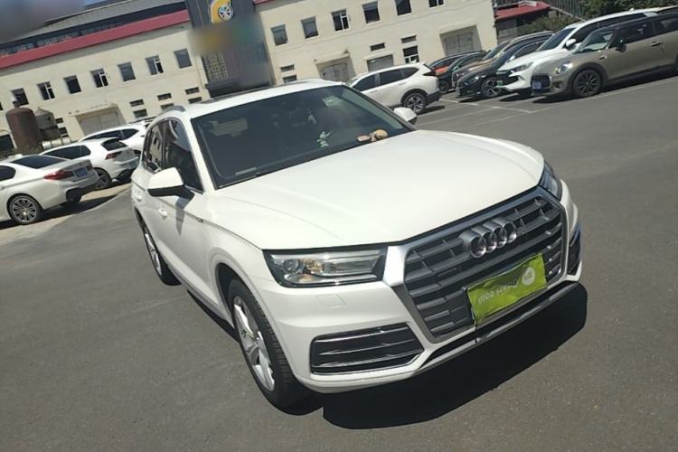 Used Audi Q5L 2020 40 TFSI Prestige Edition Front Right 45 Deg