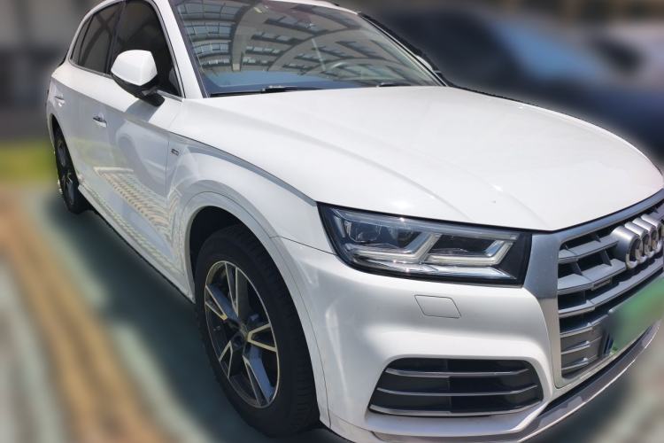 Used Audi Q5L 2020 Updated 40 TFSI Prestige Fashion Edition Front Right 45 Deg
