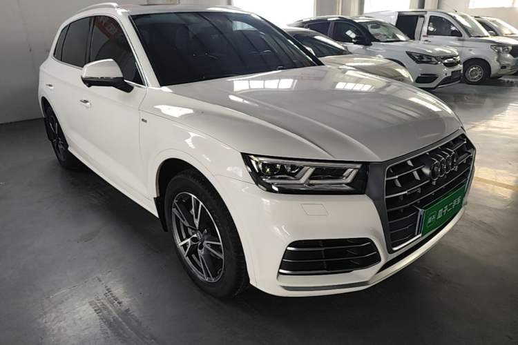 Used Audi Q5L 2020 40 TFSI Prestige Fashion Edition Front Right 45 Deg