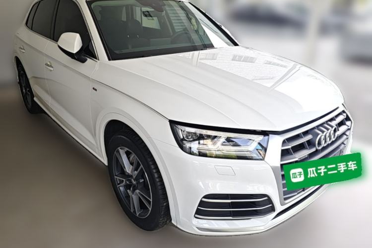 Used Audi Q5L 2020 Updated 40 TFSI Prestige Fashion Edition Front Right 45 Deg