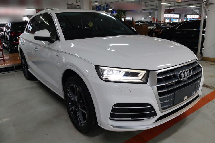 Used Audi Q5L 2020 Updated 40 TFSI Prestige Fashion Edition Front Right 45 Deg