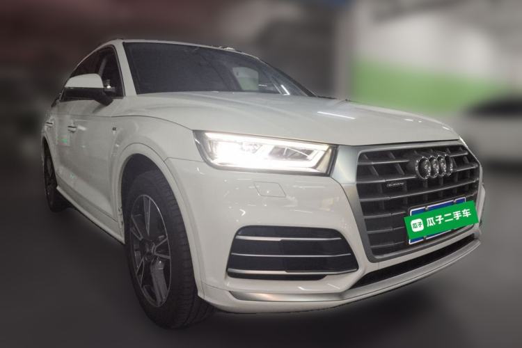 Used Audi Q5L 2020 Updated 40 TFSI Prestige Fashion Edition Front Right 45 Deg