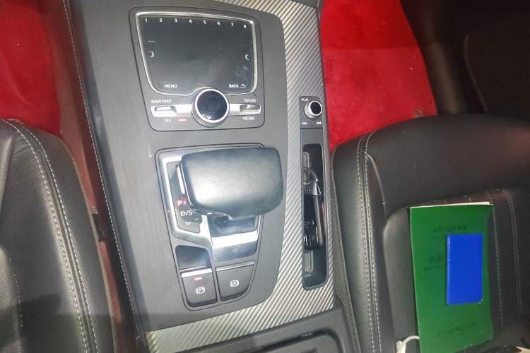 Used Audi Q5L 2020 45 TFSI Prestige Fashion Model Gear Lever
