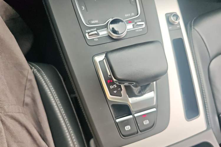 Used Audi Q5L 2020 40 TFSI Prestige Fashion Edition Gear Lever