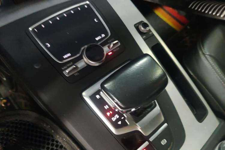Used Audi Q5L 2020 40 TFSI Prestige Fashion Edition Gear Lever