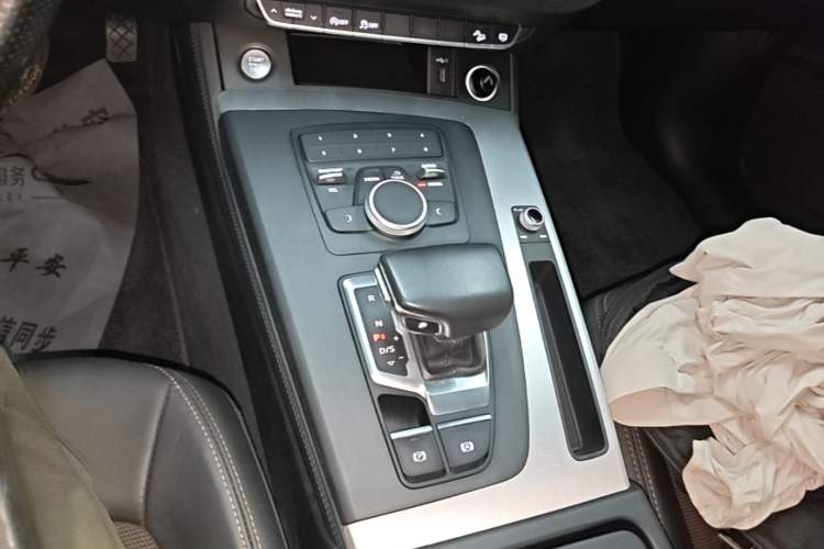 Used Audi Q5L 2020 40 TFSI Prestige Edition Gear Lever