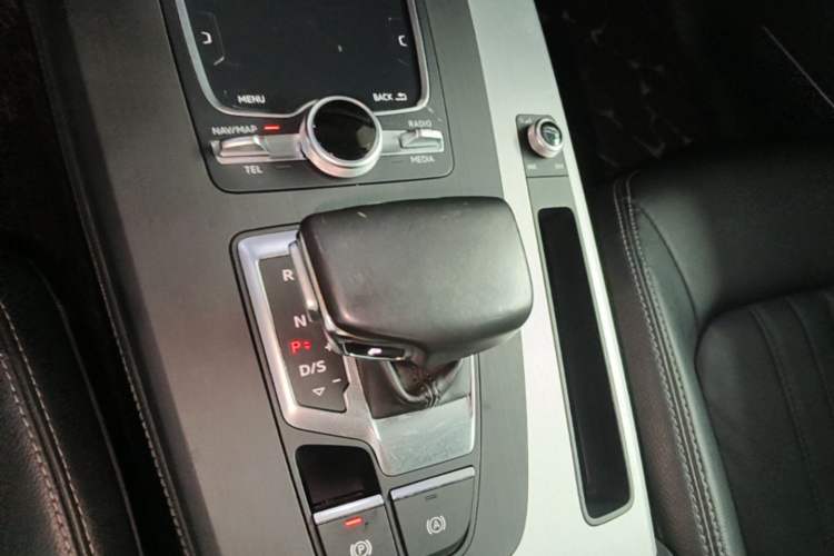 Used Audi Q5L 2020 40 TFSI Prestige Fashion Edition Gear Lever
