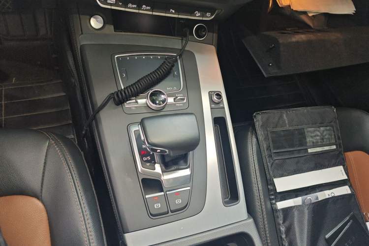 Used Audi Q5L 2020 40 TFSI Prestige Fashion Edition Gear Lever