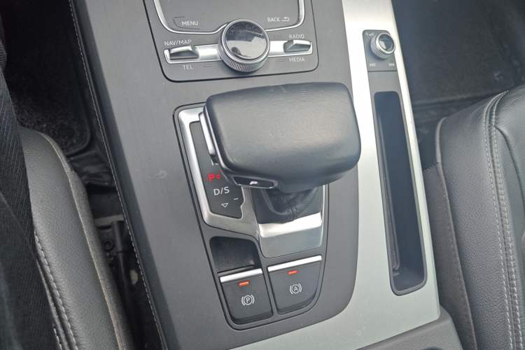 Used Audi Q5L 2020 40 TFSI Prestige Fashion Edition Gear Lever