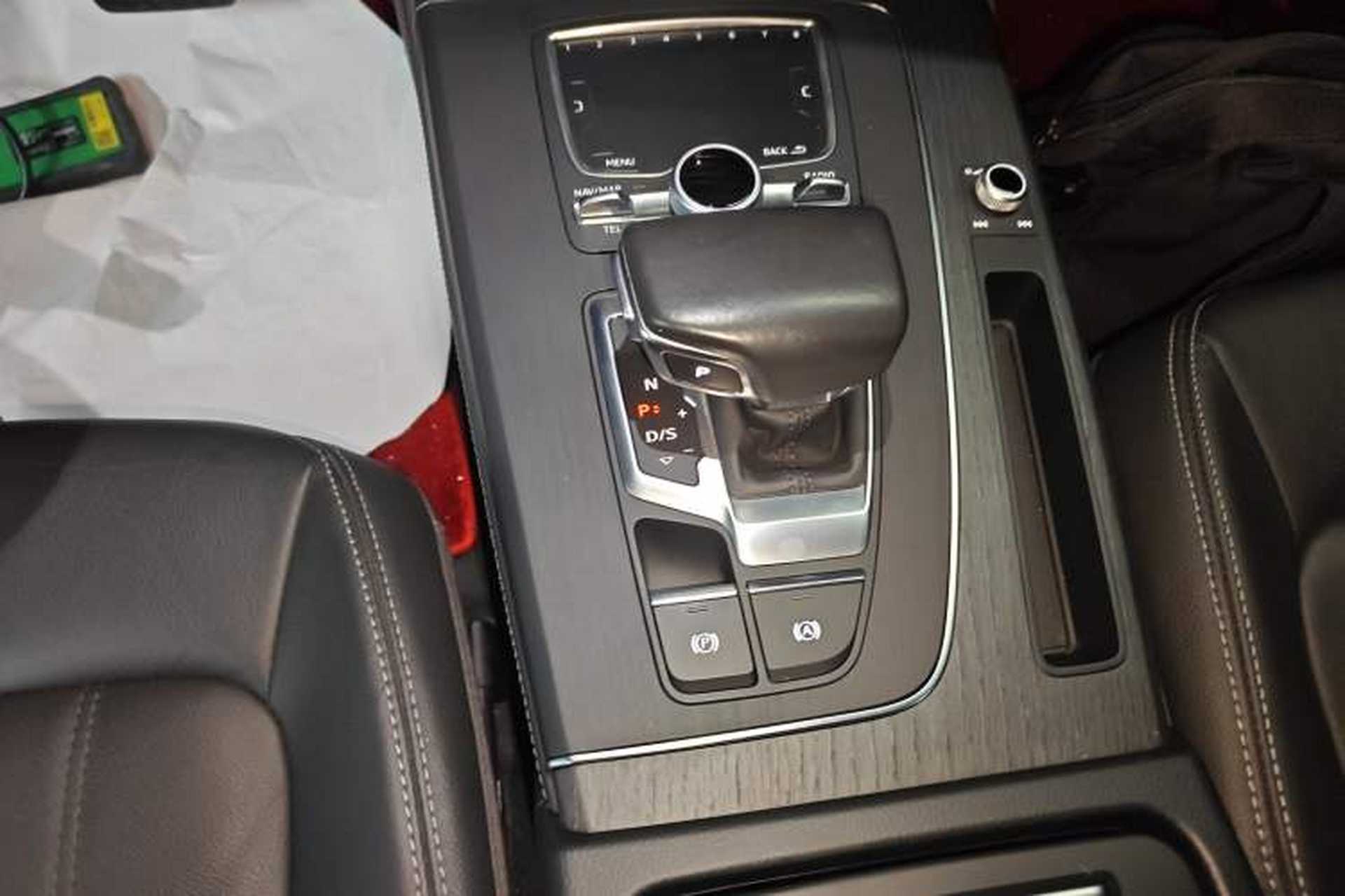 Used Audi Q5L 2020 45 TFSI Prestige Elegant Edition Gear Lever