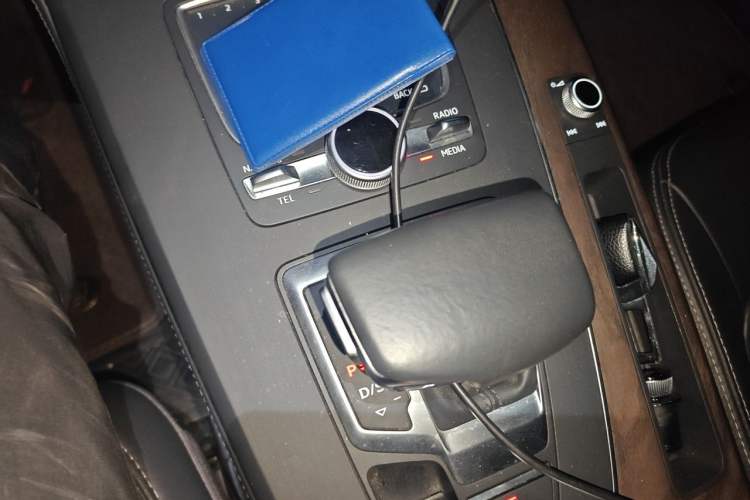 Used Audi Q5L 2020 45 TFSI Prestige Elegant Edition Gear Lever