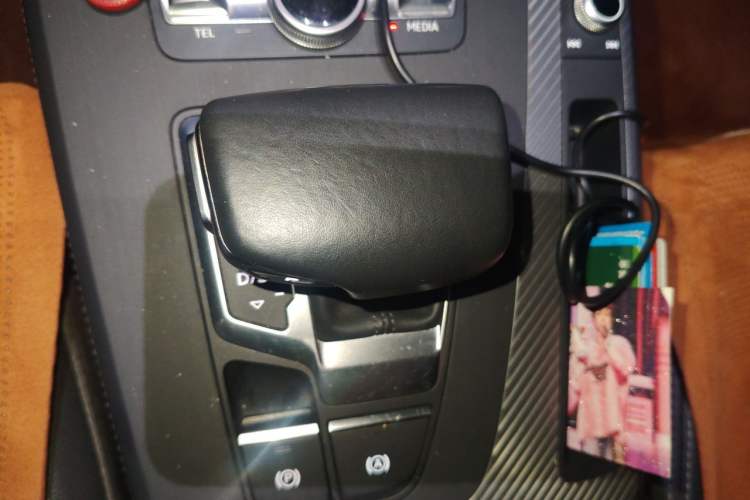 Used Audi Q5L 2020 45 TFSI Prestige Fashion Model Gear Lever