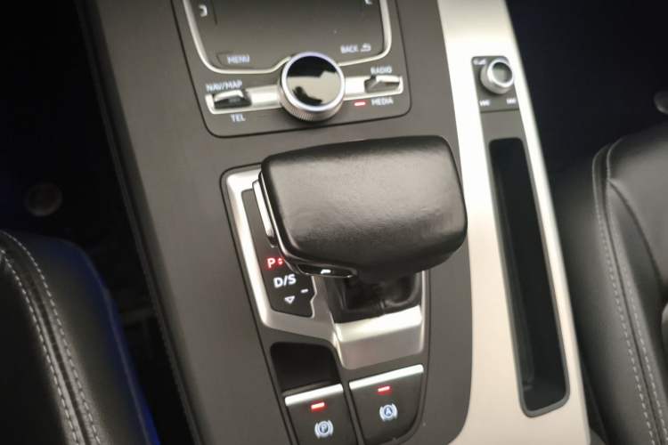 Used Audi Q5L 2020 40 TFSI Prestige Fashion Edition Gear Lever