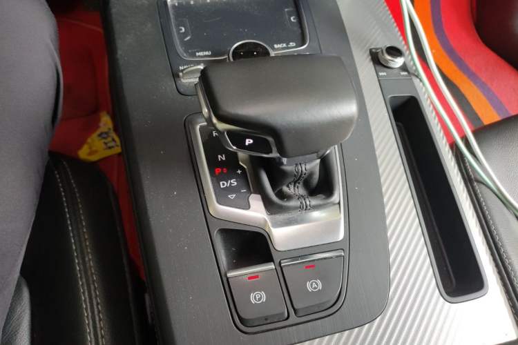 Used Audi Q5L 2020 45 TFSI Prestige Fashion Model Gear Lever