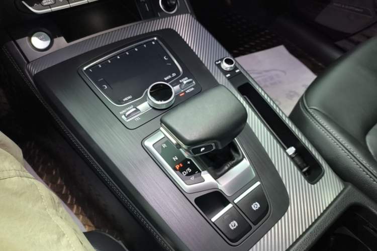 Used Audi Q5L 2020 45 TFSI Prestige Fashion Model Gear Lever