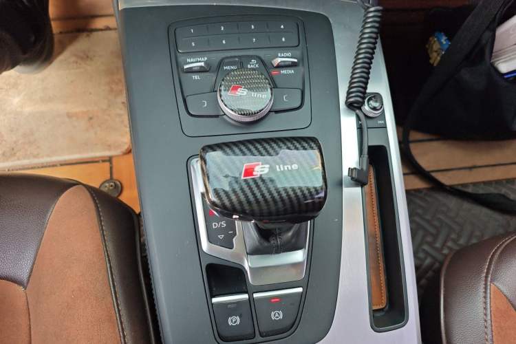 Used Audi Q5L 2020 40 TFSI Prestige Edition Gear Lever