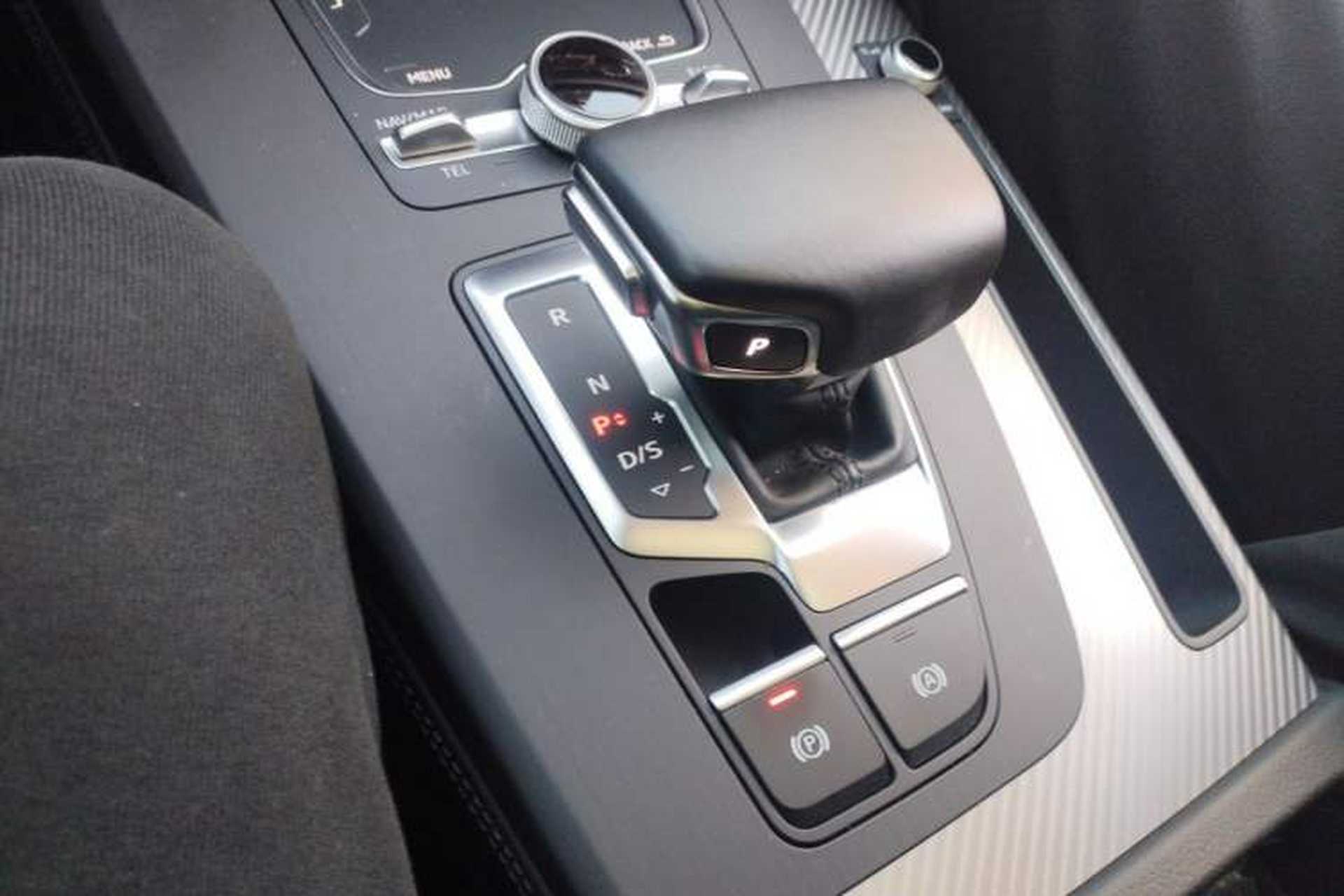Used Audi Q5L 2020 45 TFSI Prestige Fashion Model Gear Lever