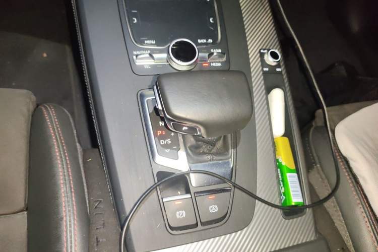 Used Audi Q5L 2020 45 TFSI Prestige Luxury Sport Edition Gear Lever