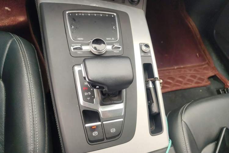 Used Audi Q5L 2020 40 TFSI Prestige Fashion Edition Gear Lever