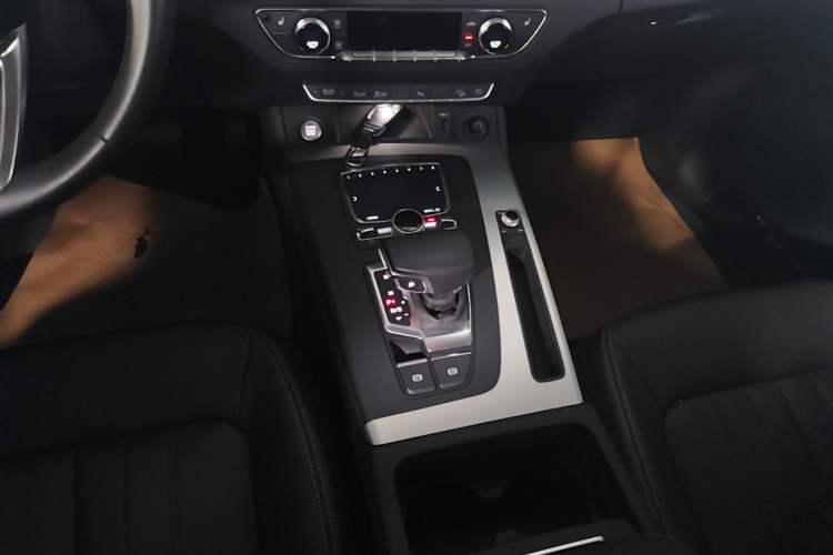 Used Audi Q5L 2020 40 TFSI Prestige Fashion Edition Gear Lever