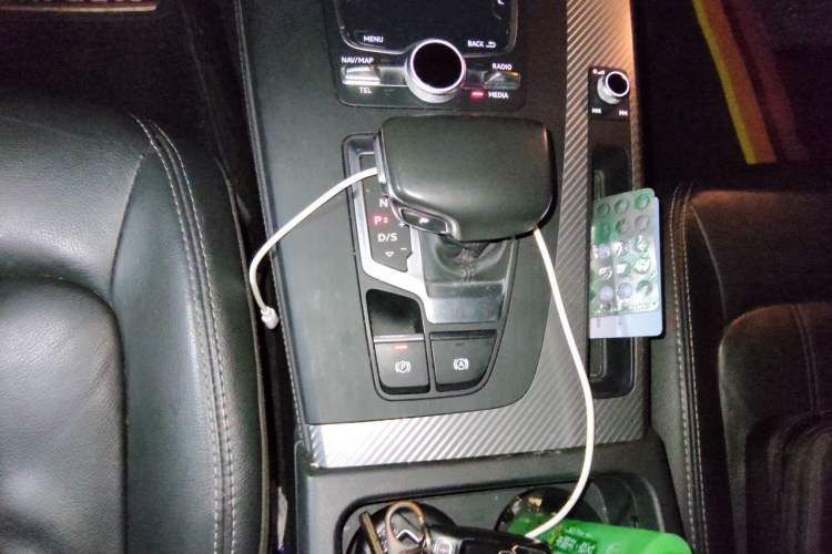 Used Audi Q5L 2020 45 TFSI Prestige Fashion Model Gear Lever