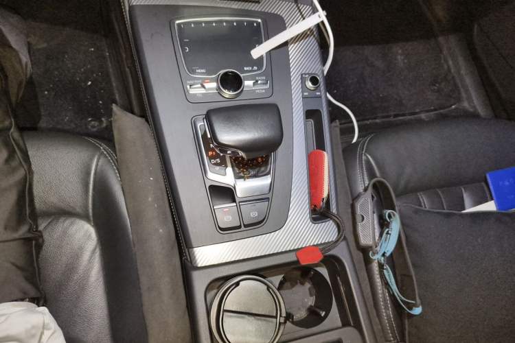 Used Audi Q5L 2020 45 TFSI Prestige Fashion Model Gear Lever