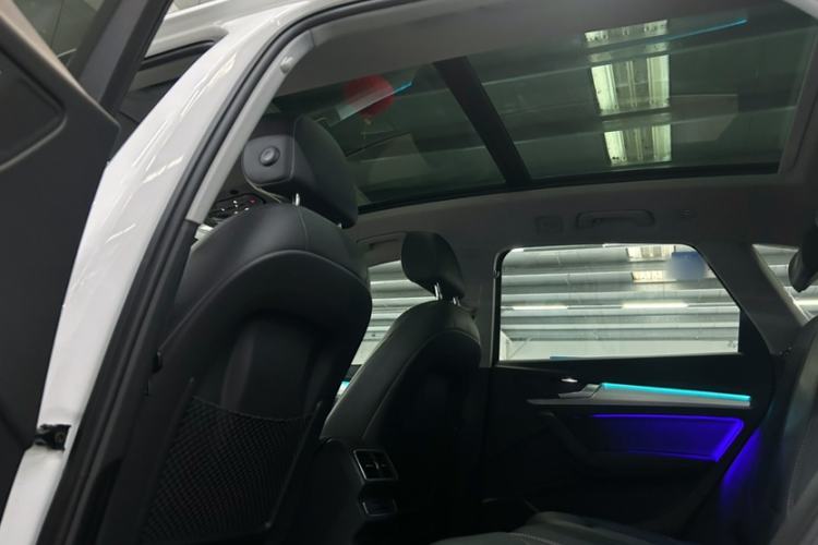 Used Audi Q5L 2020 Updated 40 TFSI Prestige Fashion Edition Headliner